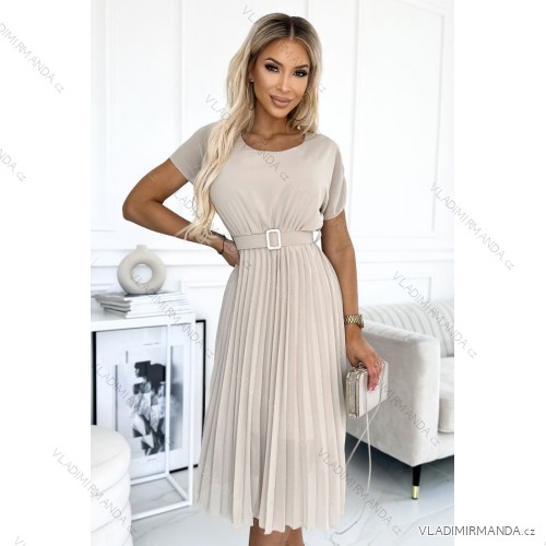 465-2 MIA Plissiertes Midikleid mit breitem Gürtel – Beige