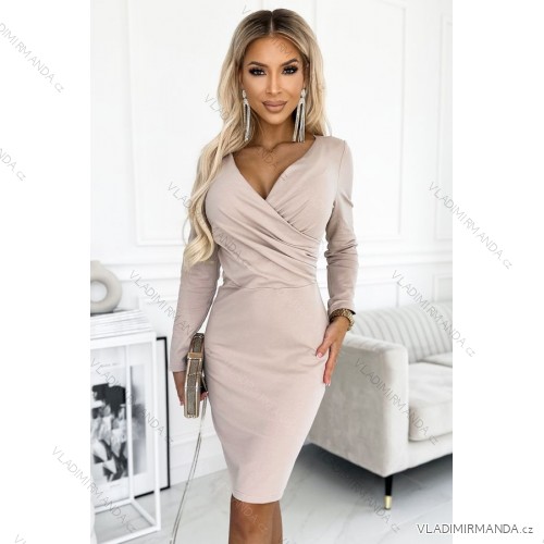 398-3 Elegantes Baumwollkleid mit Umschlagausschnitt und langen Ärmeln – Beige