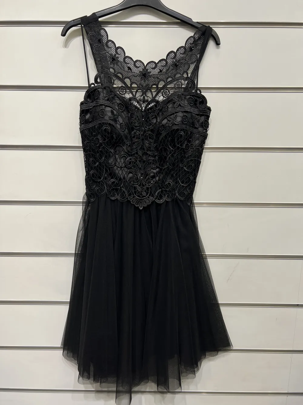 Trägerloses kurzes Partykleid für Damen (Einheitsgröße S/M) ITALIAN FASHION IMPSH23C662 schwarz S / M