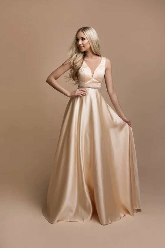 Langes, elegantes Partykleid für Damen in Übergröße (4248) mit breiten Trägern FRENCH FASHION FMPEL23BRIGITTAQS