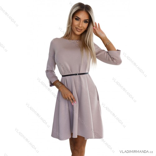 579-1 Klassisches Trapezkleid mit schwarzem Gürtel - beige