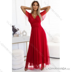 562-7 NASTIA Langes Kleid mit Ausschnitt und kurzen Ärmeln - rot
