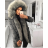 Beschichten Sie Winterpark mit Pelzfrauen K-ZELL ITALIAN MODA IM917016