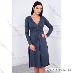 Cappuccino-Kleid mit Ausschnitt unter der Brust