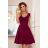 307-3 POLA Kleid mit Rüschen am Ausschnitt - Burgunder Farbe
