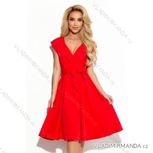 348-4 SCARLETT - ausgestelltes Kleid mit Ausschnitt - rot
