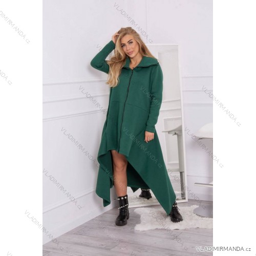 Dunkelgrünes isoliertes Kleid mit längeren Seiten