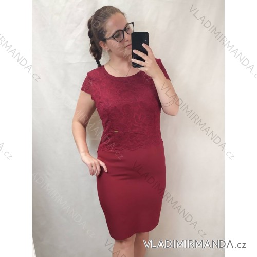 Kurzarmkleid für Damen in Übergröße (L-3XL) POLISH FASHION PMF20013 Burgund 44