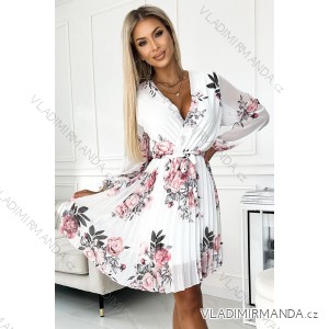 415-2 YSABEL Plissiertes Kleid mit Ausschnitt, langen Ärmeln und Gürtel - weiß mit Rosen